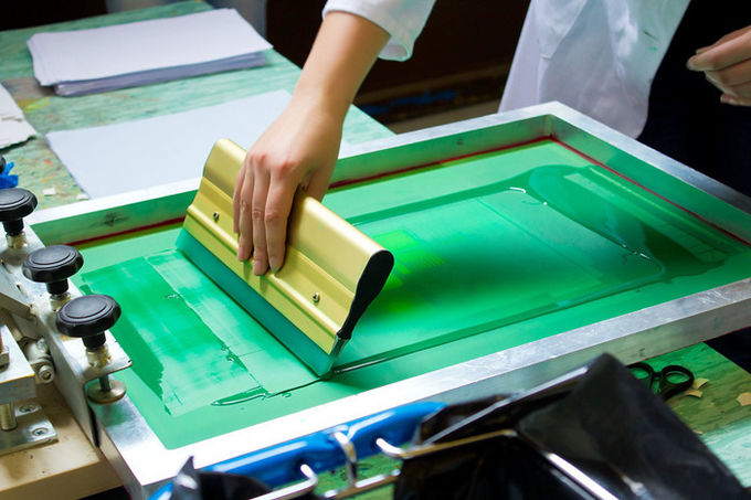 Malla de la impresión de pantalla de seda del poliéster de Monfilament para imprimir el circuito de la película gruesa